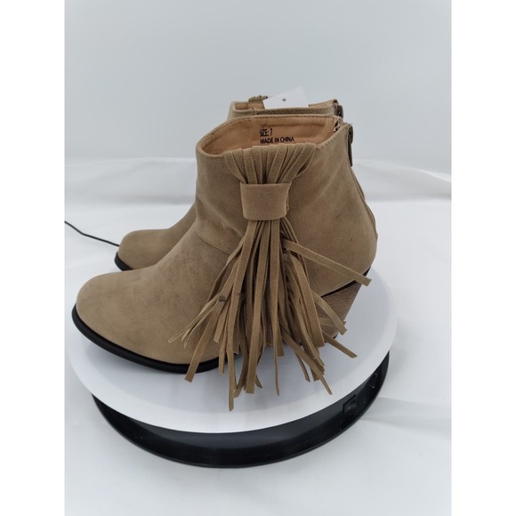 NWT Easy Fringed Bootie 3" heel size 6 - Picture 3 of 5